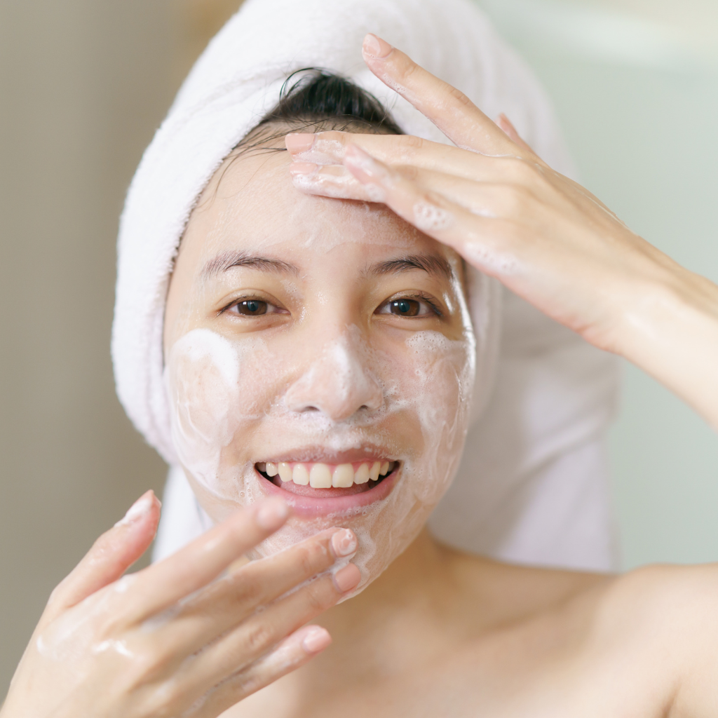 6 Natural Face Cleansers for Radiant Skin